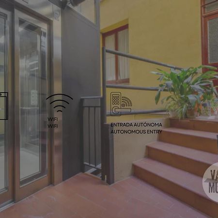 Petite E Chic Loft Para 3 En El Corazon De Madrid Exterior foto