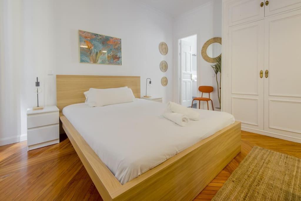Petite E Chic Loft Para 3 En El Corazon De Madrid Exterior foto